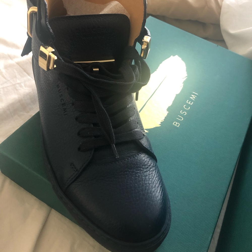 Men’s Buscemi sneakers size 41..8US